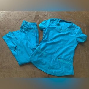 COPY - X-Small petite teal Cherokee form scrub set